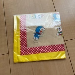 【新品】ドラえもんハンカチの画像