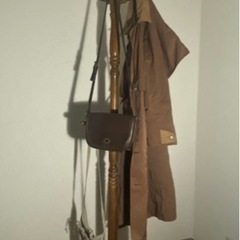 オシャレなコート掛けの画像