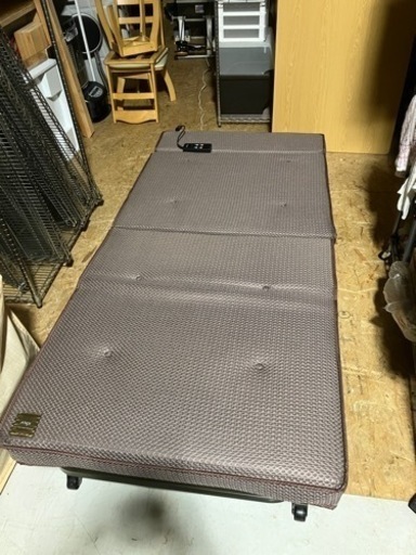 市内配送無料！ アテックス 電動リクライニング 折りたたみベッド  ATEX 折り畳み