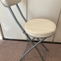 折りたたみチェア　ホワイトの画像