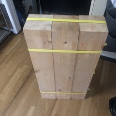 未使用の木材３つ