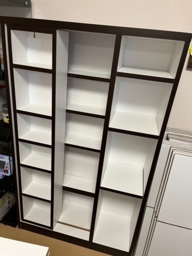 【取引決定しました】本棚 飾り棚 収納棚 チェスト シェルフ