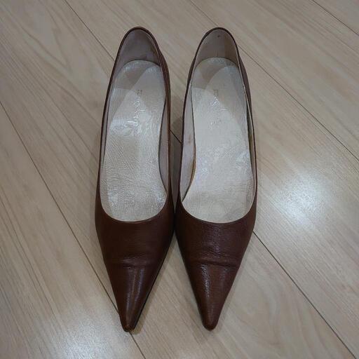 ルージュルーのパンプス　ヒール約2.5cm
