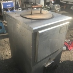 ナンをペタペタ❤️　タンドールオーブン（ナンを焼くやつです。）代理出品の画像
