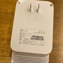 コンセントにさすだけルーター、TP−LINK RE300、pc周辺機器、ネット、WiFi無線LAN 中継器 AC1200規格 、Wi-Fiルーターの画像