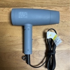 SALONIA ドライヤーの画像