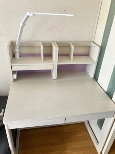 ニトリ女の子用学習机と学習椅子セット(搬送費別)
