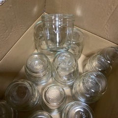 ガラスの容器の画像