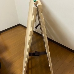 シングル布団用スノコです。急ぎで譲ります。