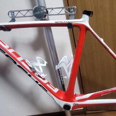 フォーカス IZALCO PRO

 フルカーボン ロードバイク...