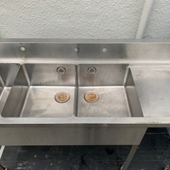業務用 ソイルド 三槽シンク 1450×600×810 洗い場 流し台 厨房キッチン 台付き 厨房機器 厨房機材 作業台付き 三層 収納 大阪発 食洗機