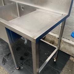 業務用 ソイルド 三槽シンク 1450×600×810 洗い場 流し台 厨房キッチン 台付き 厨房機器 厨房機材 作業台付き 三層 収納 大阪発 食洗機