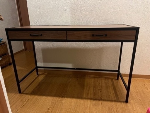 テーブル　デスク