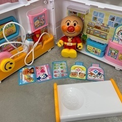 アンパンマンとお医者さんごっこ