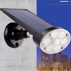 @取引中@ソーラーライト 人感センサーライト 太陽光発電　リモコン付き