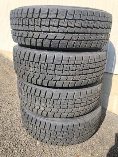 スタッドレスタイヤ 185/60R15 ダンロップ ウインターマックス WM02 4本共全て22年17週製造　倉庫に保管中