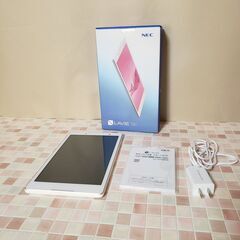 美品　NEC LaVie Tab E PC-TE508BAW