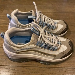 美品　レディーススニーカー　スケッチャーズ　23.5cmの画像