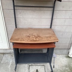 パソコンデスクです