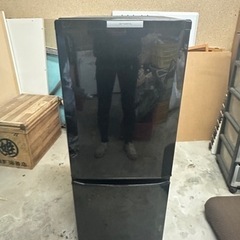 お得！2014年製 冷蔵庫146L 三菱ノンフロン冷凍冷蔵庫MR-P15X-B形