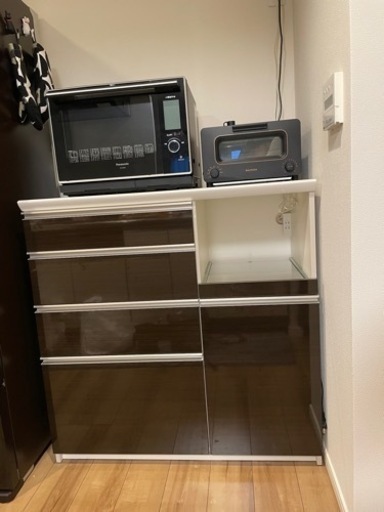 パモウナ　食器棚