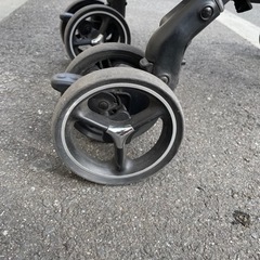 【アカチャンホンポ】ラクーナ ビッテ クッション アヴァンティネイビー 2021年モデル ベビーカーの画像