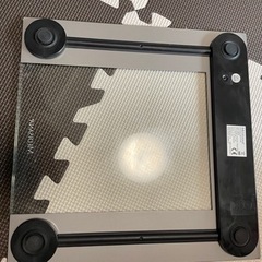 体重計グラス、クリアカラーの画像