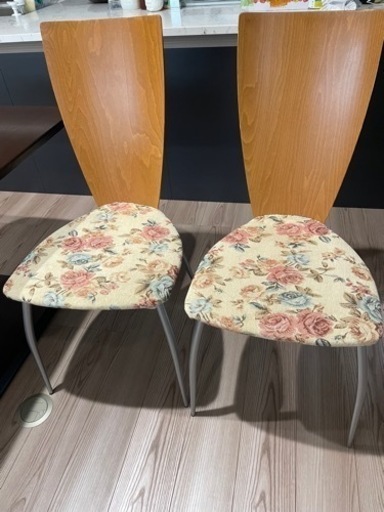 おしゃれな椅子　2脚　