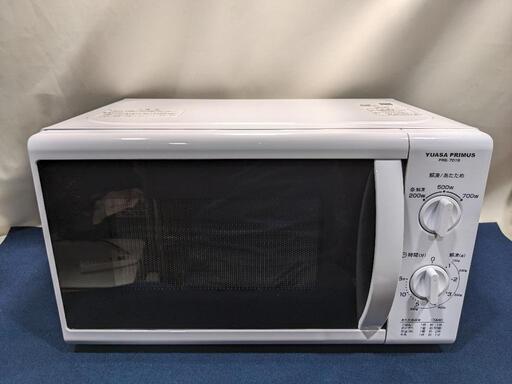 ユアサ　電子レンジ　PRE-701S 2019年製　中角に剥がれあり。