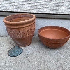 【相談中】ガーデニング用品  植木鉢  2つ 差し上げます