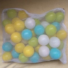 ボール43個と付属のネット譲りますの画像