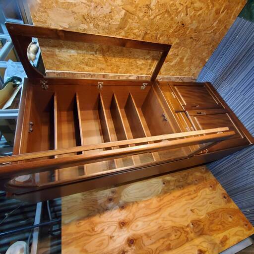  11649  4枚扉食器棚　高さ195cm   ?2月23、25、26日大阪府内 条件付き配送無料！?    