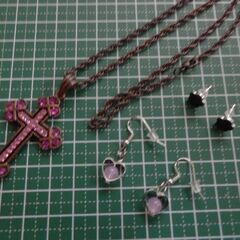 ネックレスとピアス　3点セット　（中古）