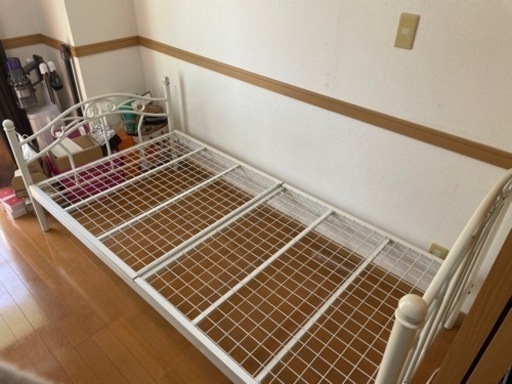 ベッドフレーム　傷あり