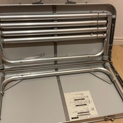 折りたたみ　2段回高さ　テーブルの画像