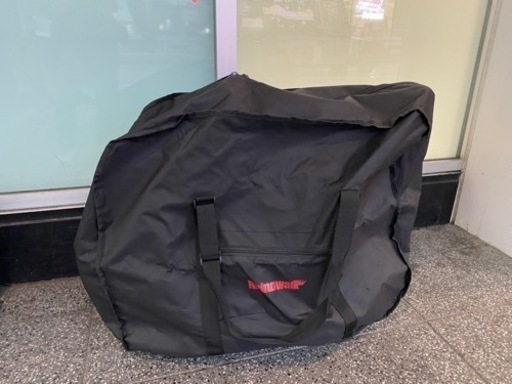 折り畳み自転車11キロ+輪行用バッグ　格安でお譲りします。3ヶ月のみ使用。引っ越しで環境が変わり使用しなくなりました。輪行袋付きで、移