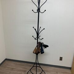 【中古】曲線が美しいハンガーラック