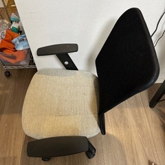（2/26まで）デスクチェア　椅子の画像
