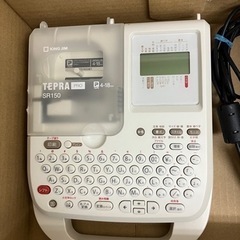 取引中の為連絡頂いても返信出来ません　テプラ　本体　美品　♪