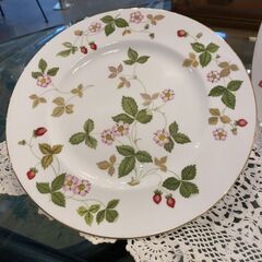 WEDGWOOD ウェッジウッド 27cm 大皿 2枚セット WILD STRAWBERRY ワイルドストロベリー プレート●BA01N070の画像