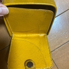 革の財布の画像