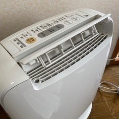 パナソニック除湿機☆F-YZJX60の画像