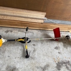 購入者決定　リョービ草刈り機　EKK2620 