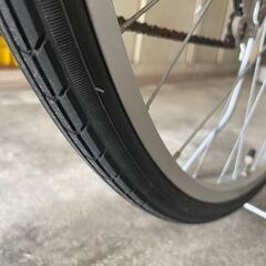 赤い自転車　27インチ　LEDライトの画像