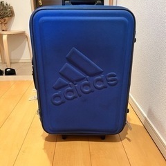 adidas アディダス キャリーバッグ スーツケース　中古