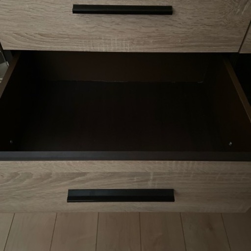 【お譲り先決まりました】食器棚　キッチン収納　棚　リビングボード　北欧　家具