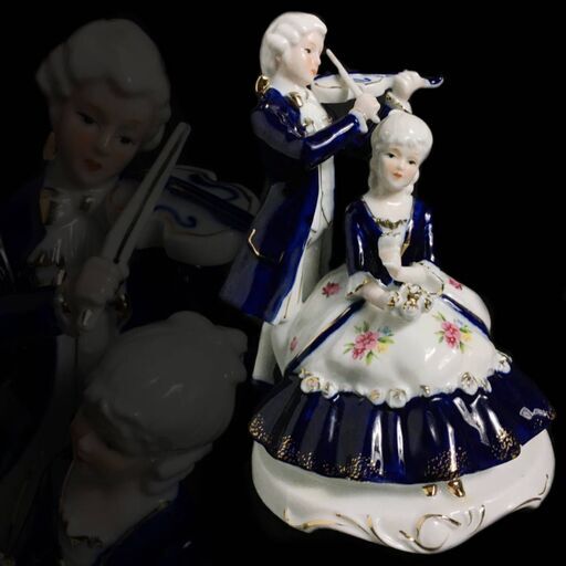 ut8/81　 Musicale オルゴール「青きドナウ」 陶器 人形　西洋風　回転オルゴール　マイセン風　ドレスデン風　※動作確認済み