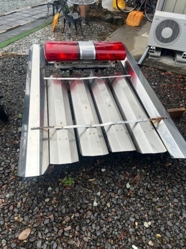 トラック　ロケット