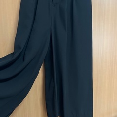 ◆INGNI  ワイドクロップドパンツ　Mサイズの画像