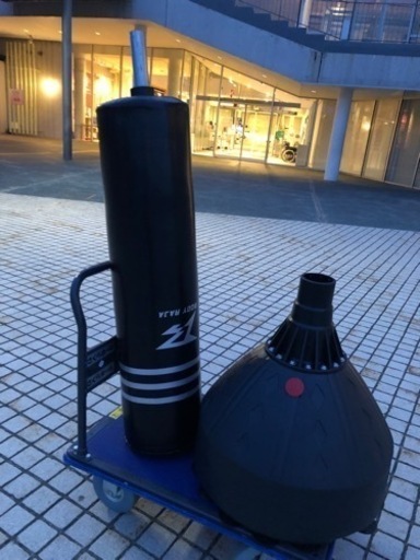 サンドバッグ　自立式